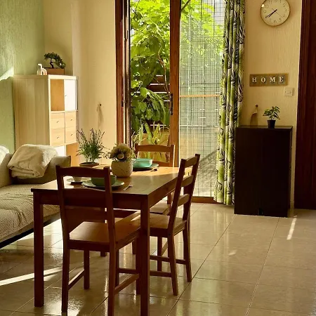 The Fig Tree Apartment